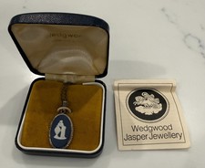 Collana con ciondolo vintage