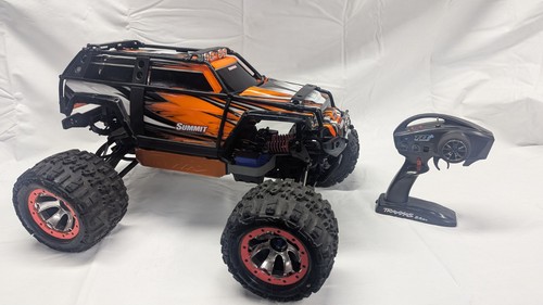 Monster truck traxxas - monster, summit