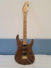 CHARVEL BY FENDER PRO-MOD DK22 SSS 2PT CM MAHOGANY WITH WALNUT CHITARRA ELETTR.