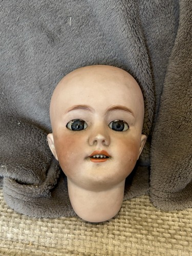 Ravissante tete poupee - ravissante,