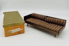 Vintage Barbie 1958, Modern