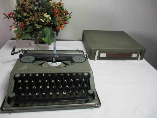 Macchina scrivere hermes - da,