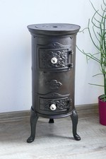 Antica bellissima stufa a