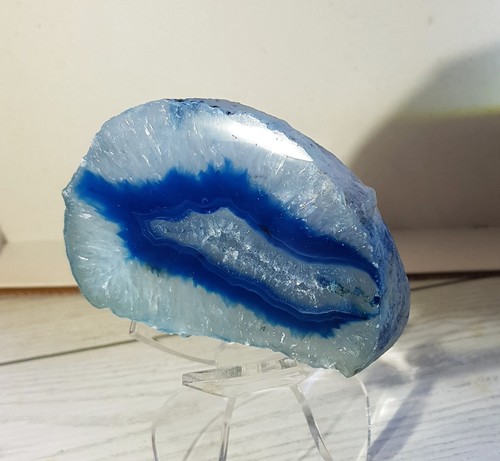 Grossa semi geode - ►,
