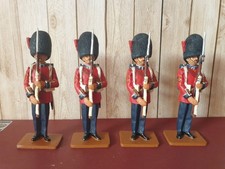 Lotto 4 Soldatini di Piombo Del Prado "Coldstreams Guards"