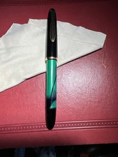 Senator fountain pen green