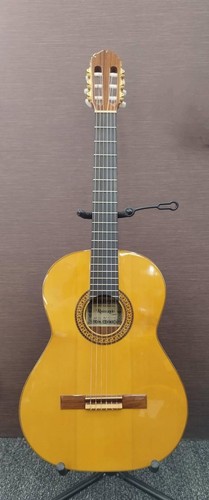Raimundo 136s lassical guitar - raimundo,