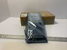 Disco rigido IBM System Storage 146 GB 15K RPM nuovo con vassoio in magazzino