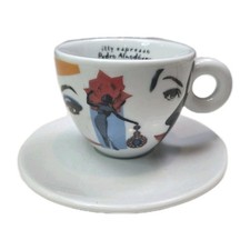 Tazza e piattino cappuccino