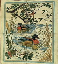 Vintage antico Strofinaccio Canovaccio anni 60 con anatre nel lago rami e foglie