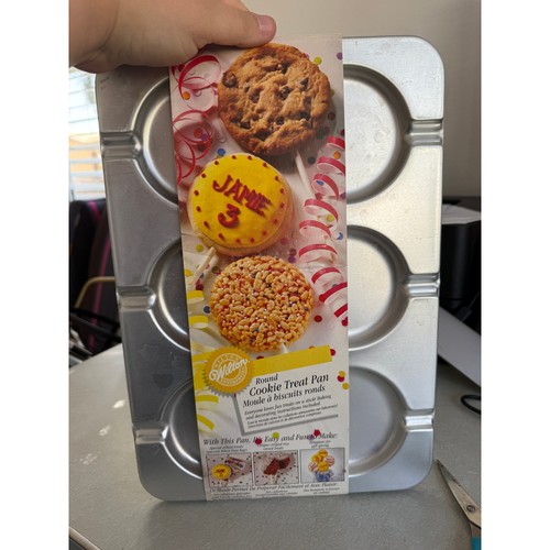 Wilton round cookie treat - wilton,