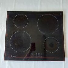 Piano lavoro in vetro ceramica per piani induzione Indesit 590MM cod:C0063421-U1