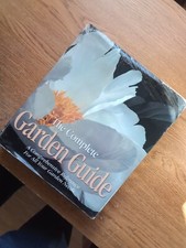 The Complete Garden Guide : A
