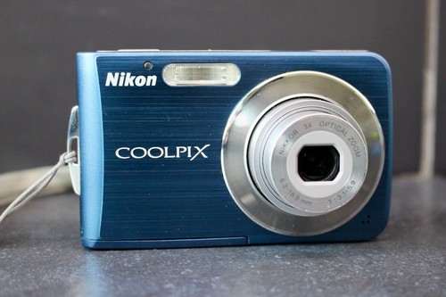 Nikon coolpix s210 - nikon,
