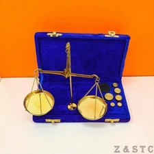 Antica bilancia della