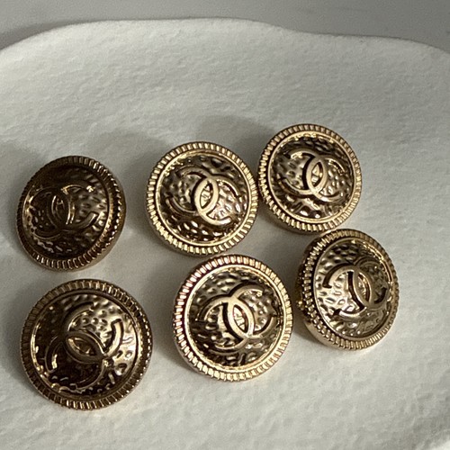 Chanel vintage designer button - designer,