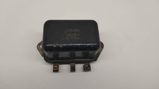 REGOLATORE DI TENSIONE MAGNETI