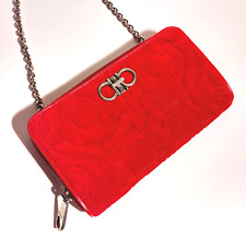 BORSA POCHETTE SALVATORE FERRAGAMO TRAPUNTATA VELLUTO ROSSO GANCINI PELLE CON CATENA