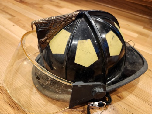 Casco antincendio nero