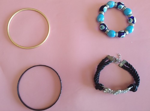 Lotto stock 4 bracciali - lotto,