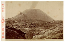 G Brogi, Naples, Cratère du