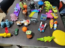 Lotto 20 + sorprese MC Donald's ( Puffi , Disney , Spyro , Sonic Hotwheels Actio