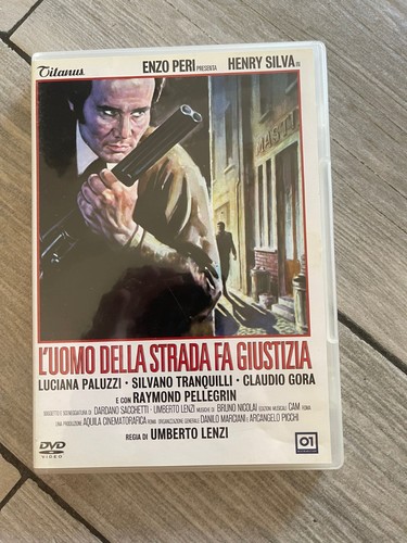 Uomo della strada fa - strada,