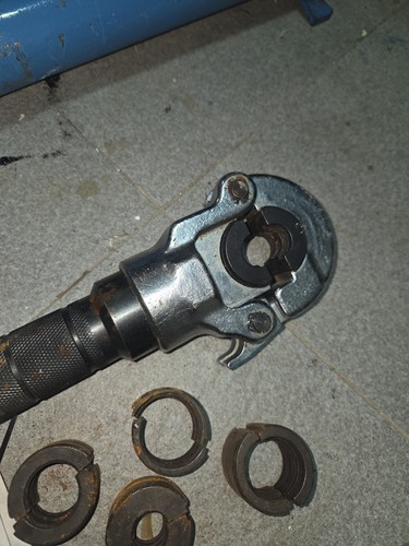 Pressatrice multistrato - pressatrice,