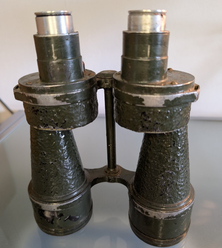 Vintage wwii bino - bino, prism