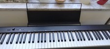Pianoforte digitale CASIO CDP-S100 : pianoforte 88 tasti pesati, pedale, leggio.