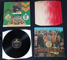 Beatles Sgt. Pepper 1st UK Mono press w/ cutout (signed?) inner +Patent Pending