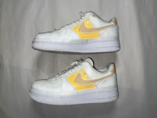 USED Women’s Nike Air Force