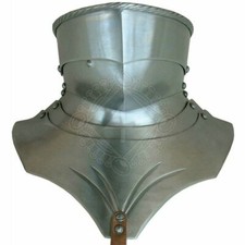 Prima medievale con armatura