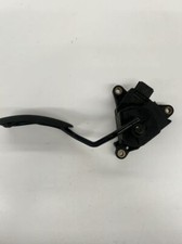 8200153270 pedale acceleratore