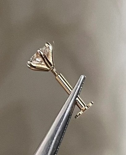 Piercing donna solitario