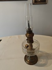 Lampada a petrolio o olio in