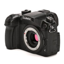 Panasonic Lumix DMC-GH4 nera
