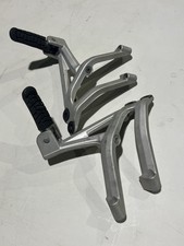 Set pedane posteriori KTM 690 Supermoto - OEM 7500304800001S 7500305900001S 2007-2011