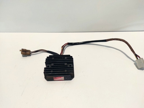 Regolatore tensione - di,
