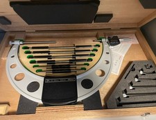 Mitutoyo Micrometro digitale da esterno con incudini intercambiabili 150-300mm