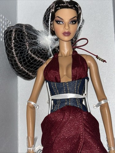 Integrity toys fashion royalty