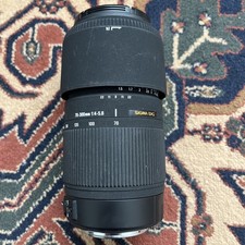 SIGMA 70-300 mm 1:4-5.6D APO