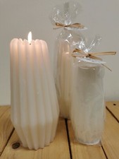 Candela plisse' onde color avorio decorata arredo casa moccolo cero avorio casa
