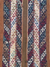 Raro tappeto Kilim usurato da