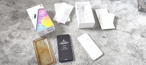 Xiaomi lite 6gb - 9,