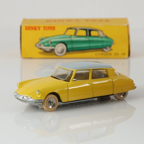 Dinky toys 522 24c - dinky,