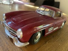 BURAGO BBURAGO  1/24 MERCEDES BENZ 300 SL 1954 ROSSO  VINTAGE anni 80.