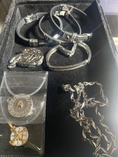 Bracciali-collana-ciondoli