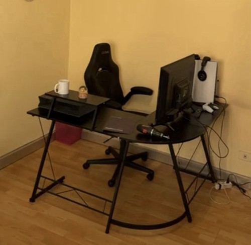 Scrivania nera effetto legno