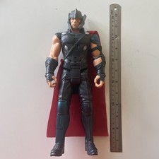 Marvel Avengers Thor Ragnarok Modellino Elettronico Parlante Alto 12” 30 cm
